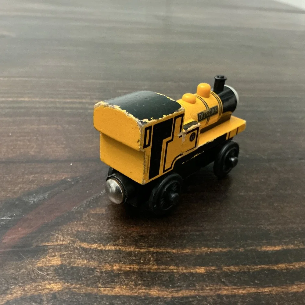 Thomas & Friends Wooden Railway Duncan Yellow Engine Learning‎ Curve 3069WJ00